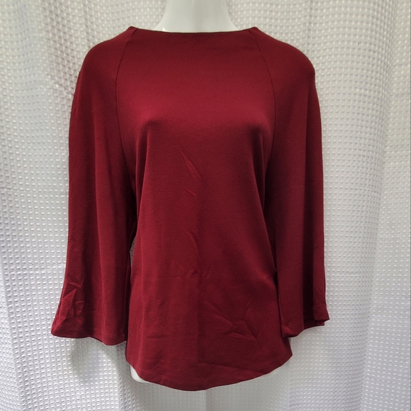 W5 Tops - W5 top size medium